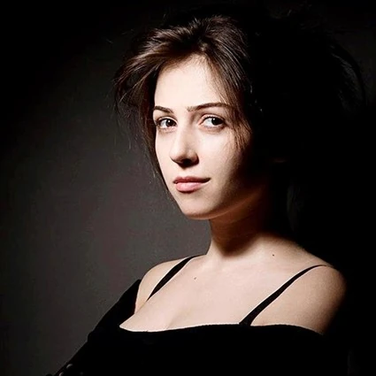 Նարինե Դովլաթյան